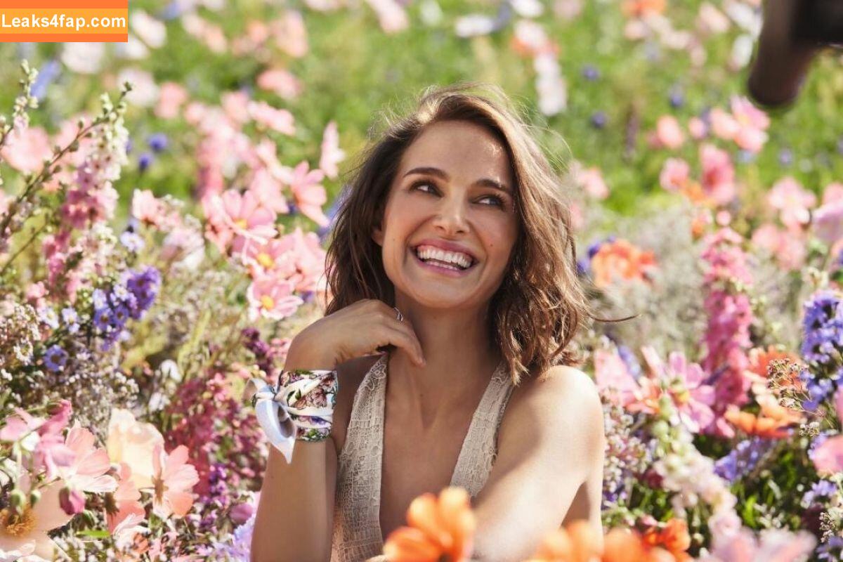 Natalie Portman / natalieportman слитое фото фото #0291