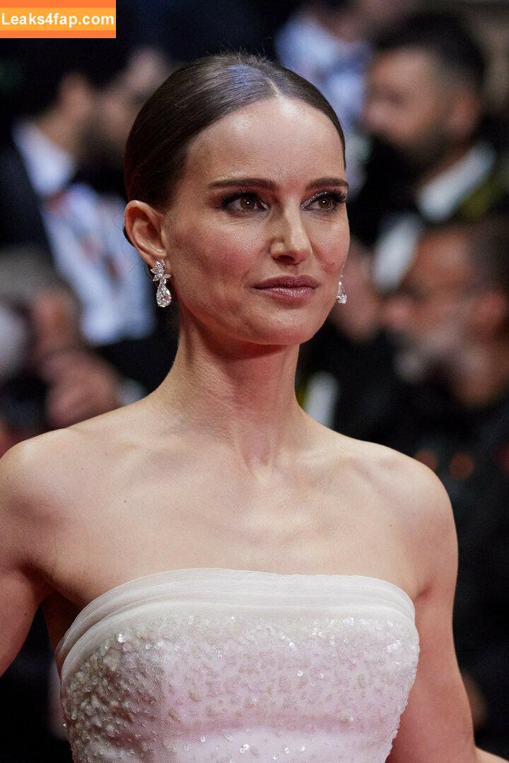 Natalie Portman / natalieportman слитое фото фото #0345