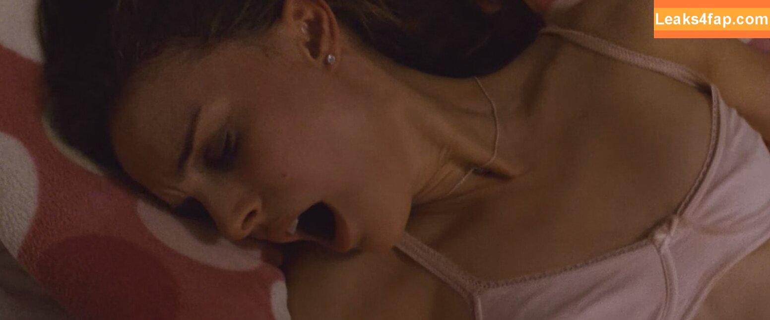 Natalie Portman / natalieportman слитое фото фото #0441