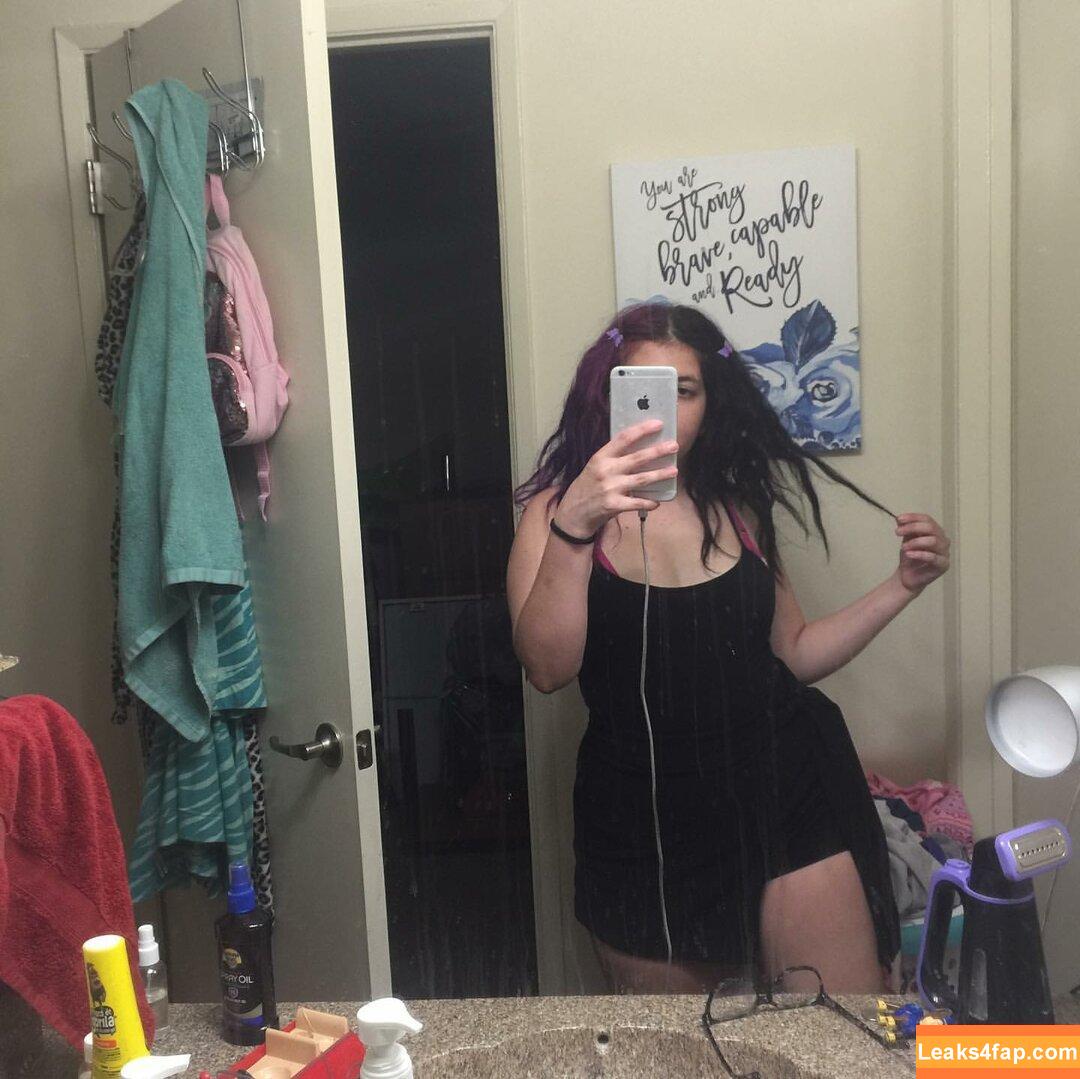 Natalie Renee Fitzgerald / gothiccmamii27 / gothiccmamii97 leaked photo photo #0002