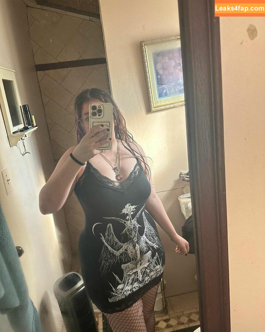 Natalie Renee Fitzgerald / gothiccmamii27 / gothiccmamii97 leaked photo photo #0041