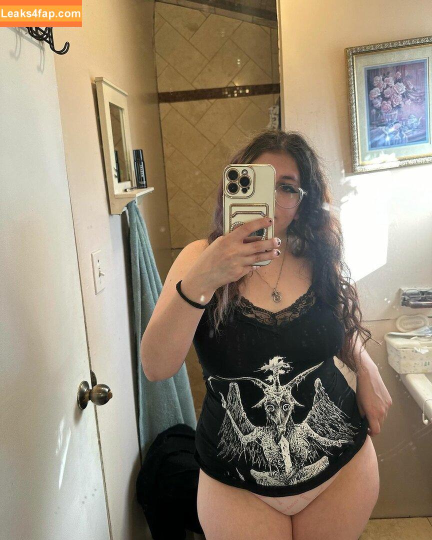 Natalie Renee Fitzgerald / gothiccmamii27 / gothiccmamii97 leaked photo photo #0048