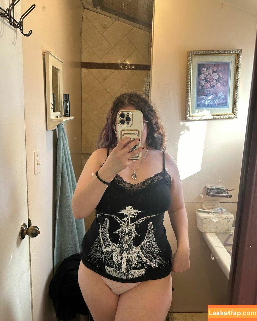 Natalie Renee Fitzgerald / gothiccmamii27 / gothiccmamii97 leaked photo photo #0049