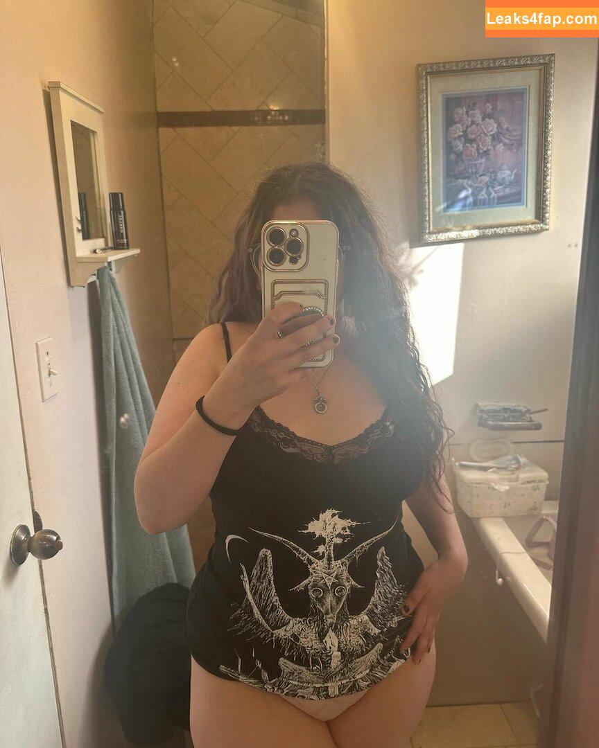 Natalie Renee Fitzgerald / gothiccmamii27 / gothiccmamii97 leaked photo photo #0051