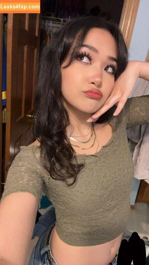 Natalie Tran photo #0258