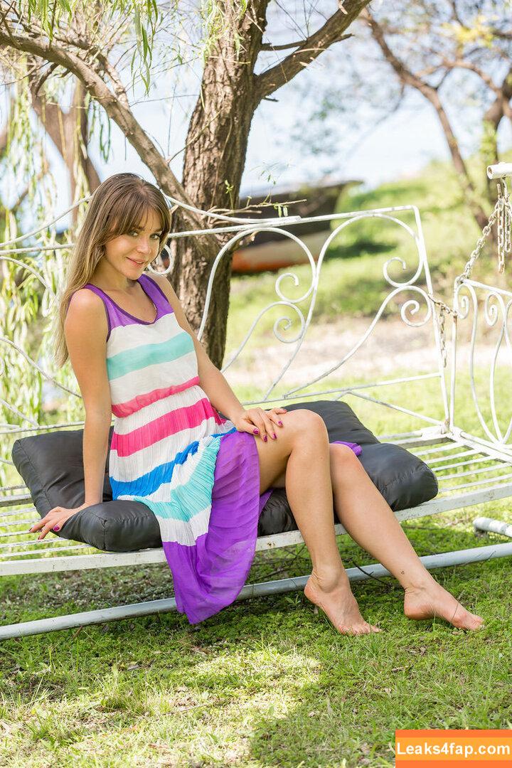 nataliee /  leaked photo photo #0003