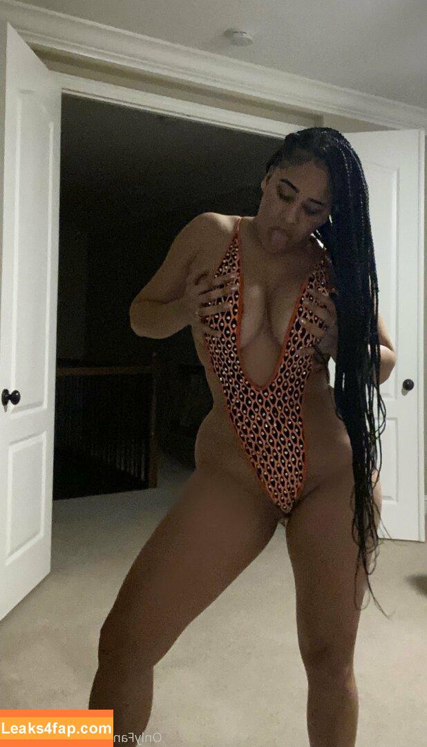 natalienunn / realmissnatalienunn leaked photo photo #0045