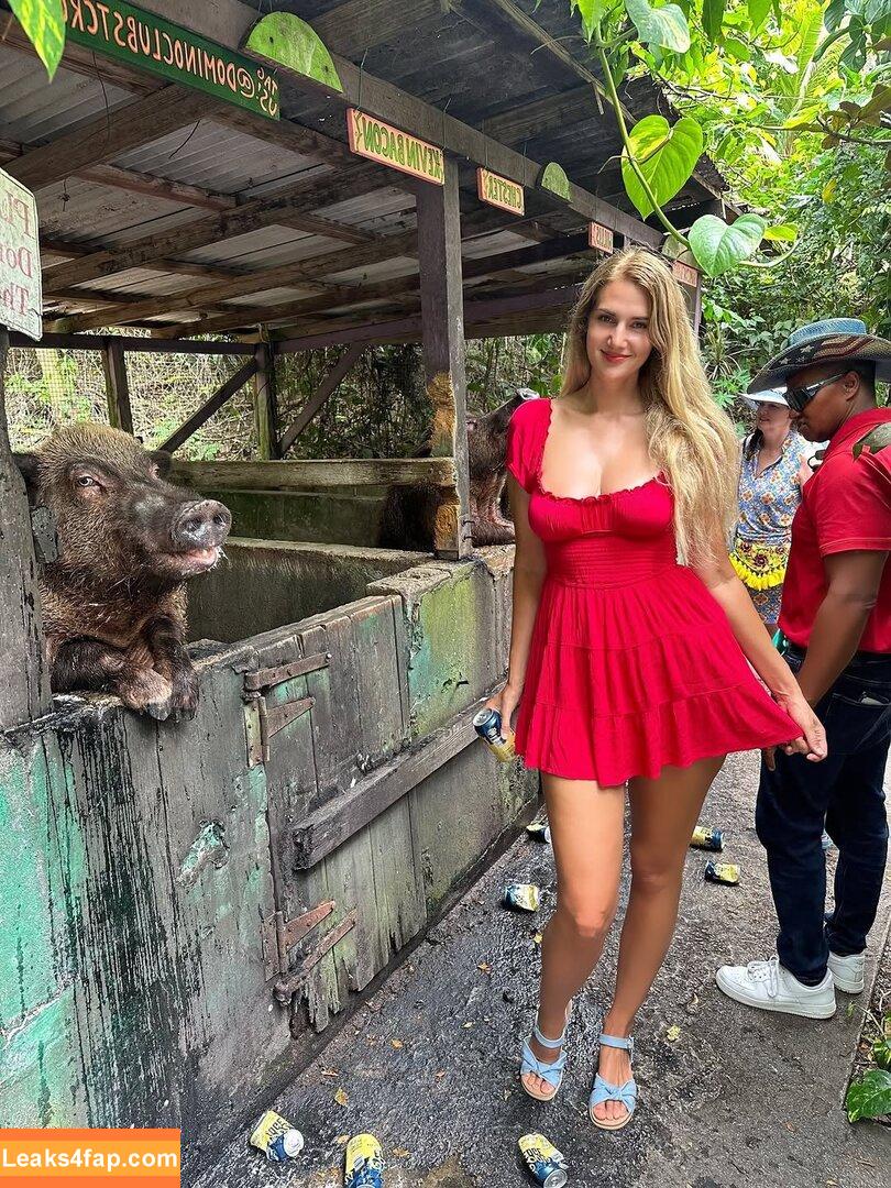 Natalija Ugrina / NatalijaaUgrina / https: / natalijaugrina leaked photo photo #0036