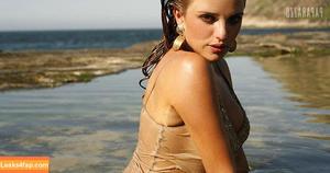 Natallia Rodrigues photo #0041