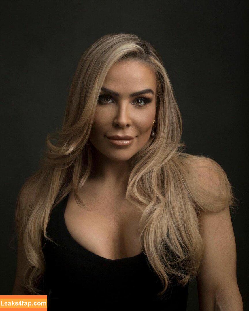 Natalya Neidhart / Wwe / jenni-neidhart / natalya_boat leaked photo photo #0260