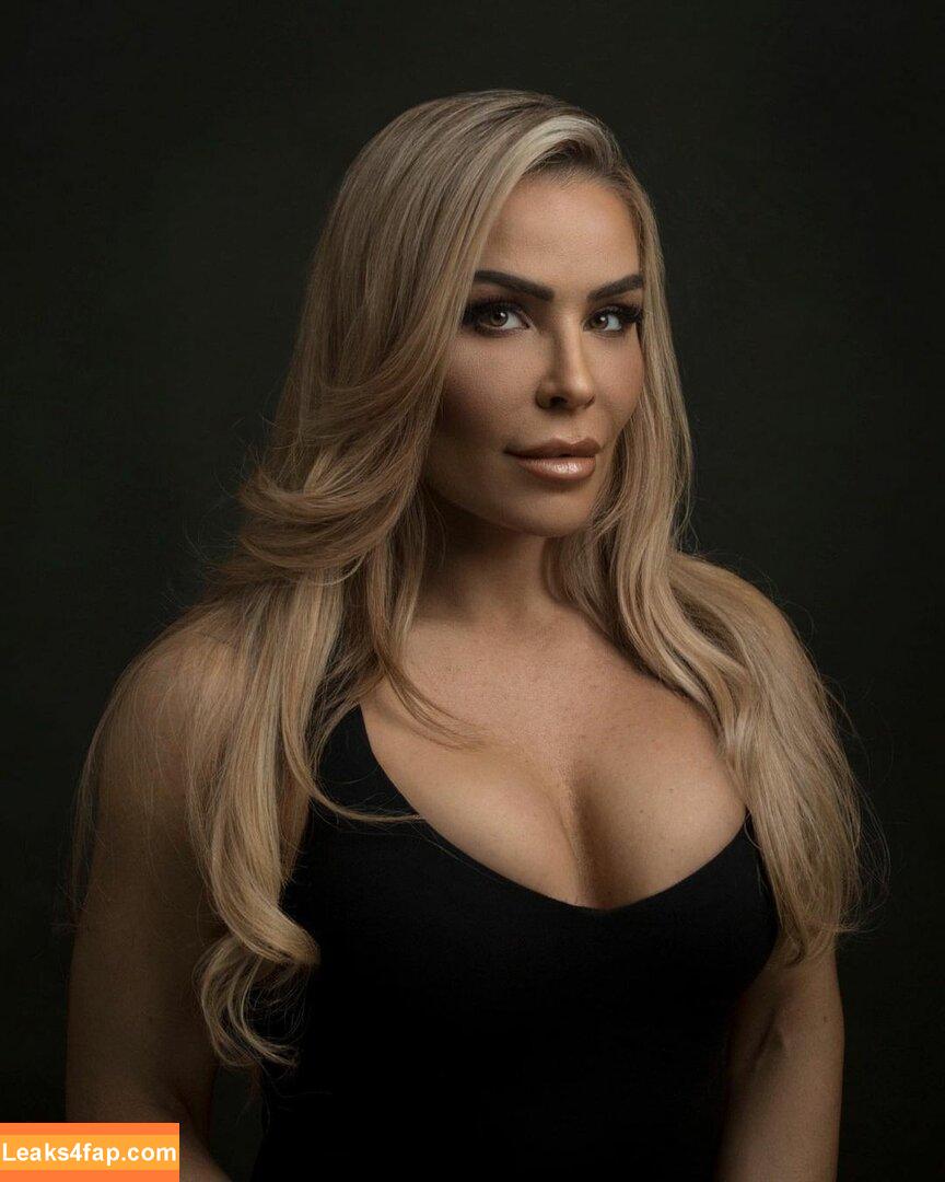 Natalya Neidhart / Wwe / jenni-neidhart / natalya_boat leaked photo photo #0263