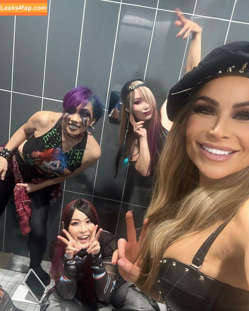 Natalya Neidhart / Wwe / jenni-neidhart / natalya_boat leaked photo photo #0293