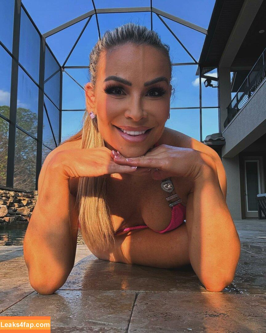 Natalya Neidhart / Wwe / jenni-neidhart / natalya_boat слитое фото фото #0827