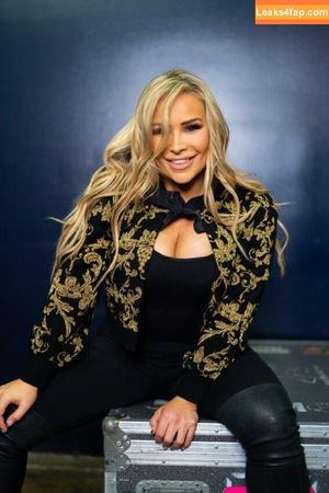 Natalya Neidhart photo #0031