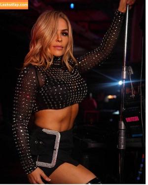 Natalya Neidhart photo #0149