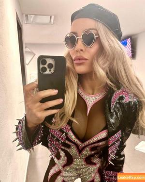 Natalya Neidhart photo #0164