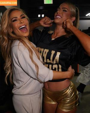 Natalya Neidhart photo #0408