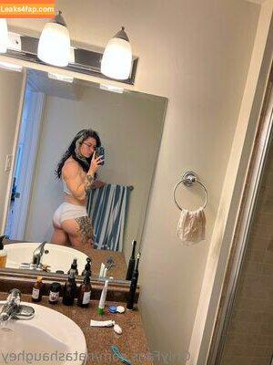 Natasha Aughey photo #0026