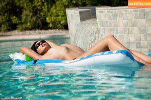 Natasha Belle фото #0016