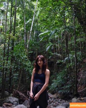 Natasha Liu Bordizzo photo #0020