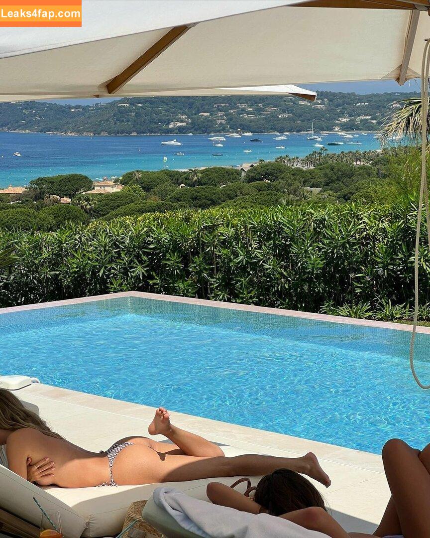 Natasha Oakley / tashoakley leaked photo photo #0090