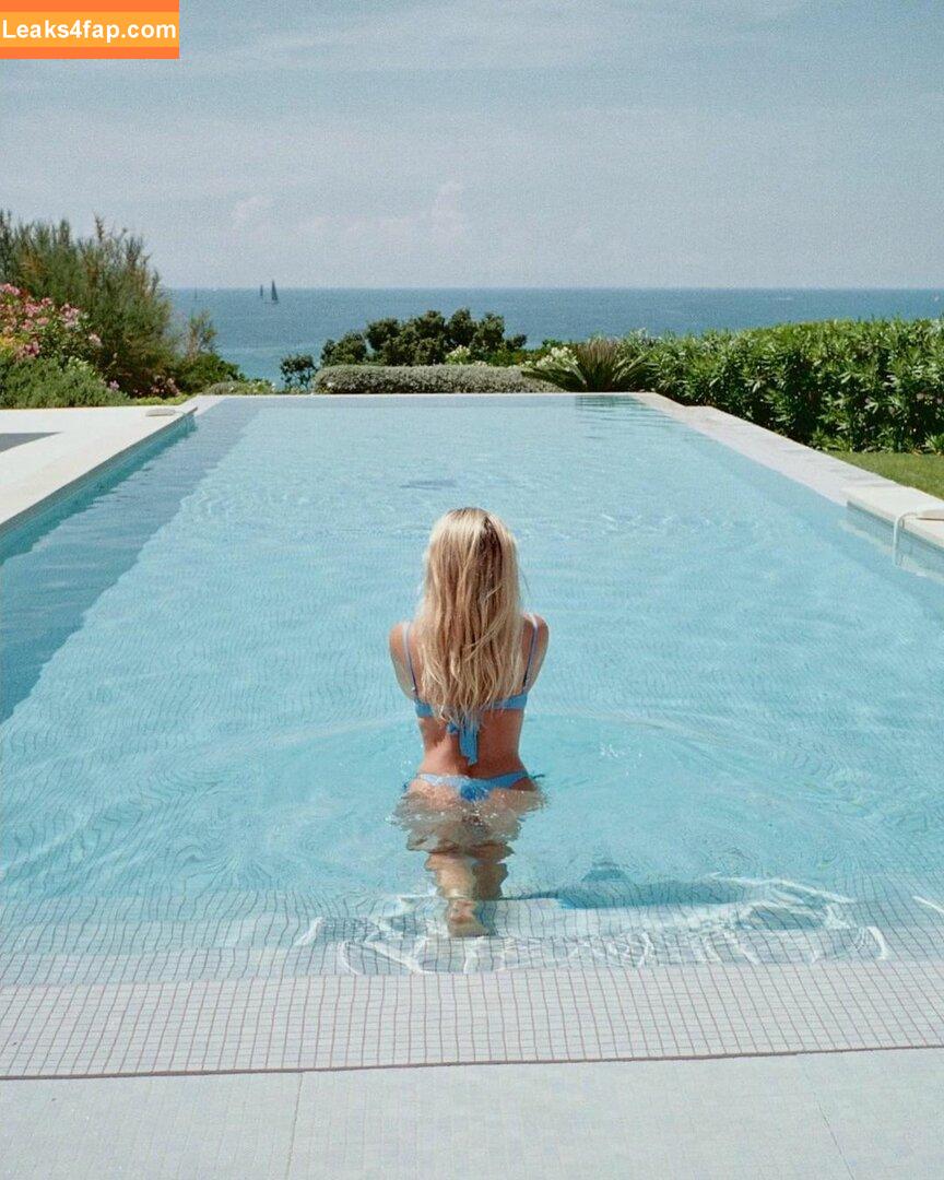 Natasha Oakley / tashoakley leaked photo photo #0095