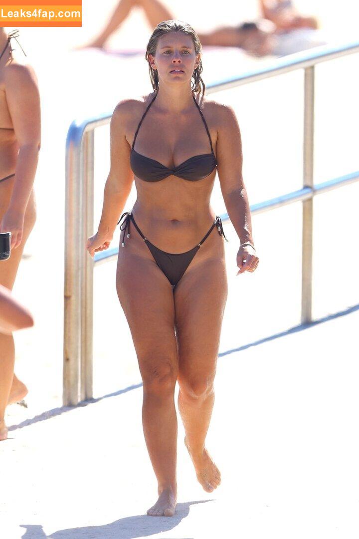 Natasha Oakley / tashoakley leaked photo photo #0210