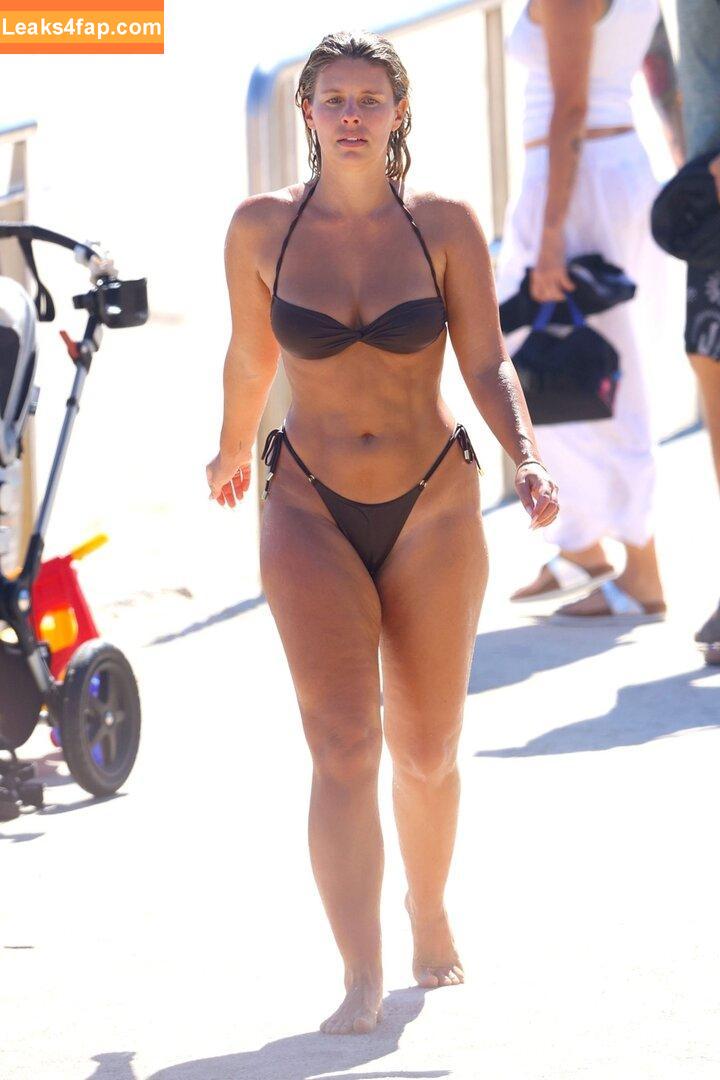 Natasha Oakley / tashoakley leaked photo photo #0229