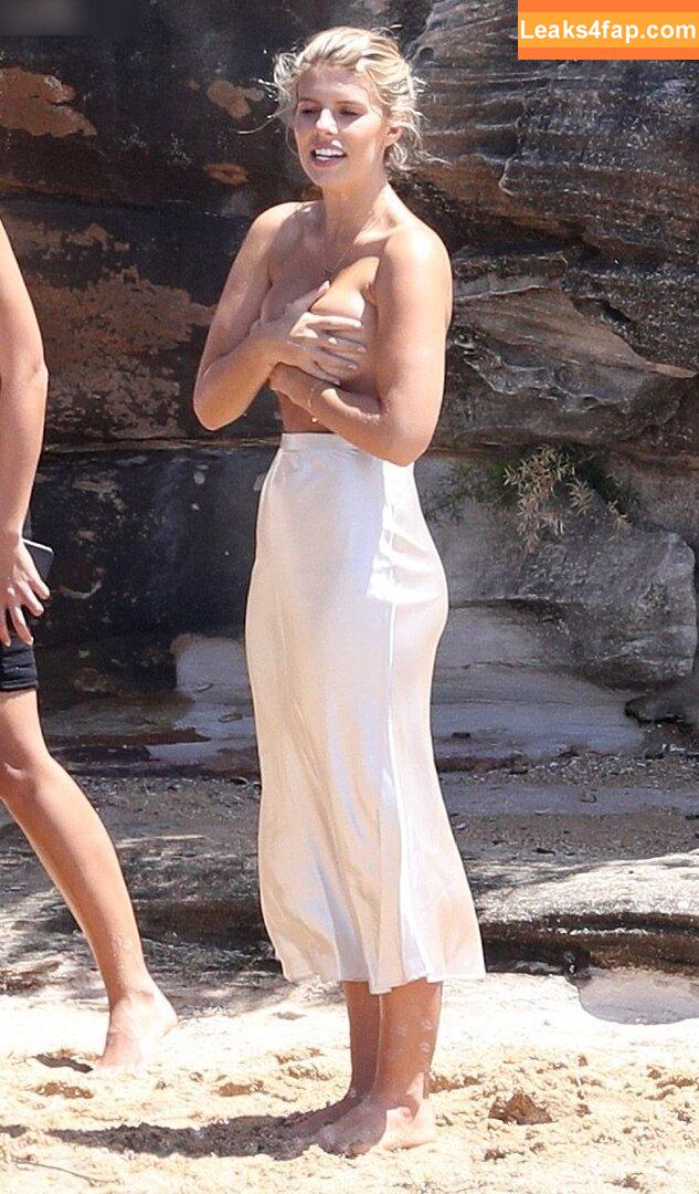 Natasha Oakley / tashoakley leaked photo photo #0243