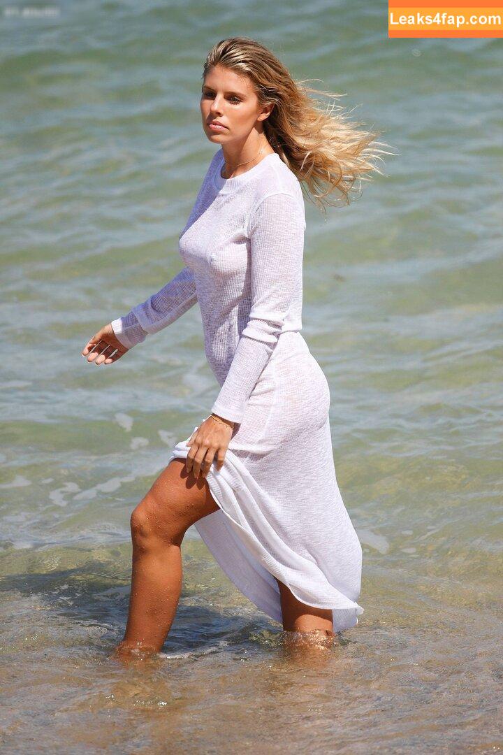 Natasha Oakley / tashoakley leaked photo photo #0262