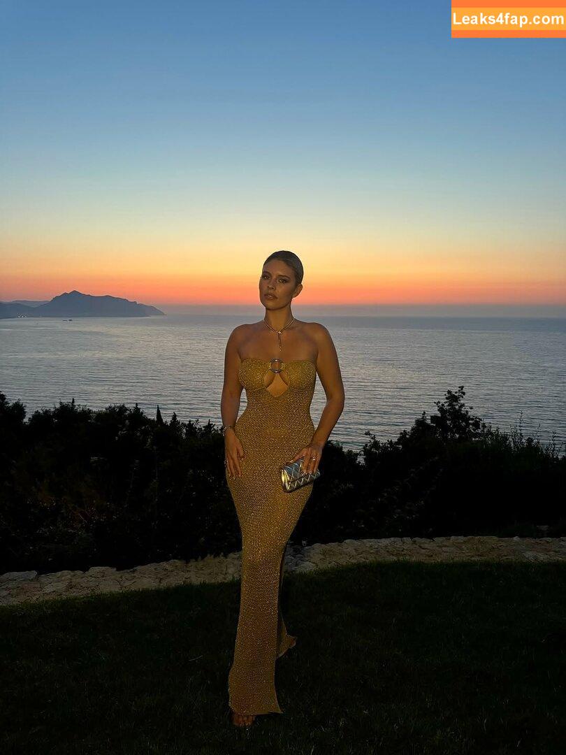 Natasha Oakley / tashoakley leaked photo photo #0546