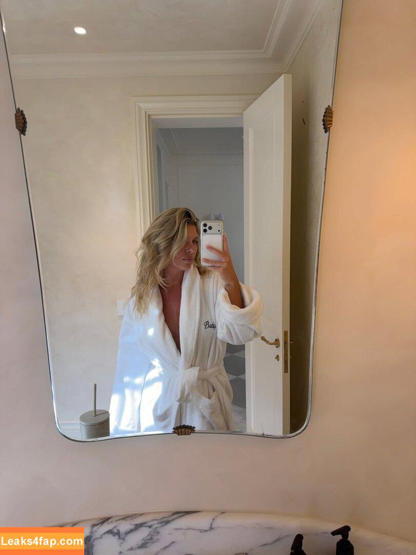 Natasha Oakley / tashoakley leaked photo photo #0656