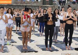 Natasha Oakley photo #0517