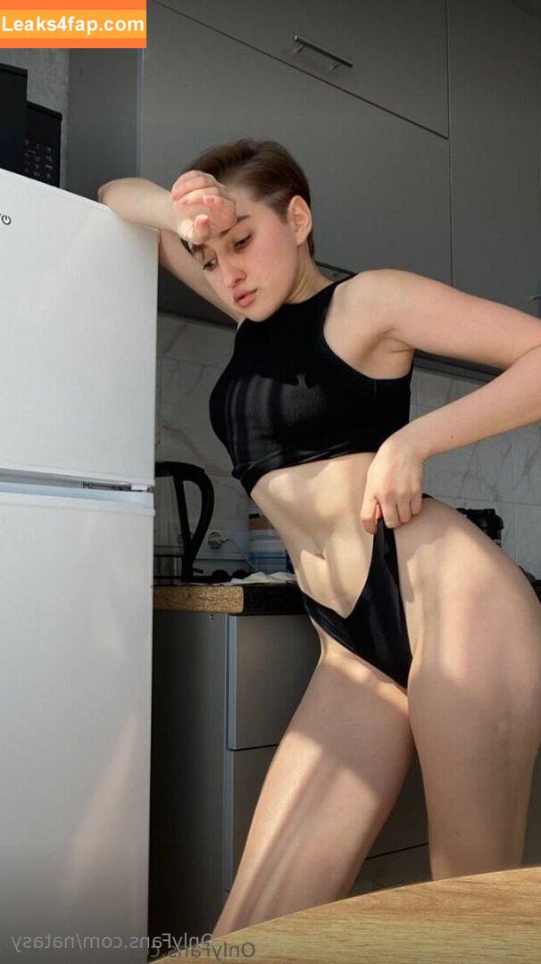natasy / natashayi leaked photo photo #0035