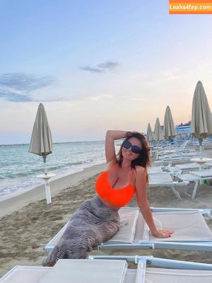 natizanellati photo #0010