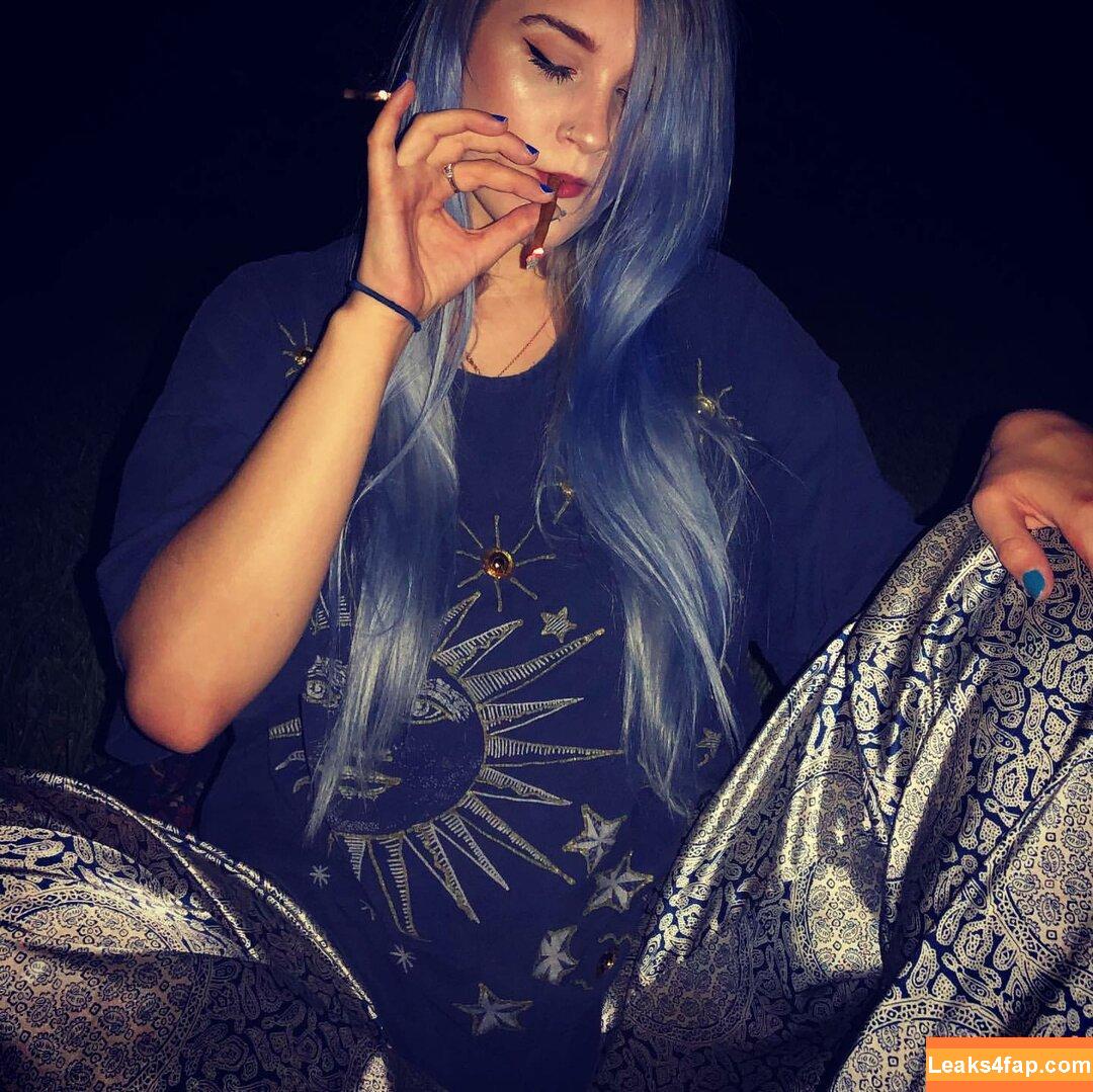 natnevv / natalielevinx / user leaked photo photo #0014