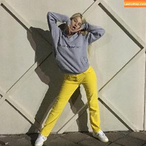 natnevv photo #0008