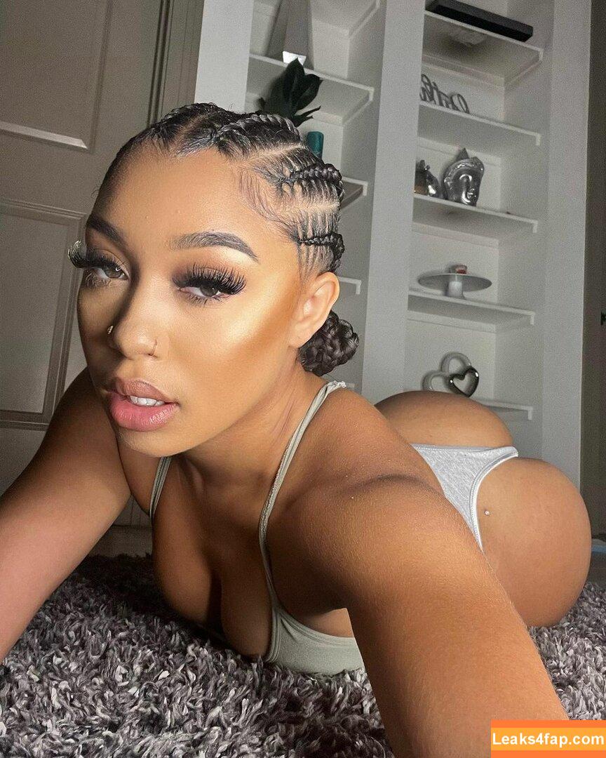 naturalchina / Bubble Booty leaked photo photo #0010