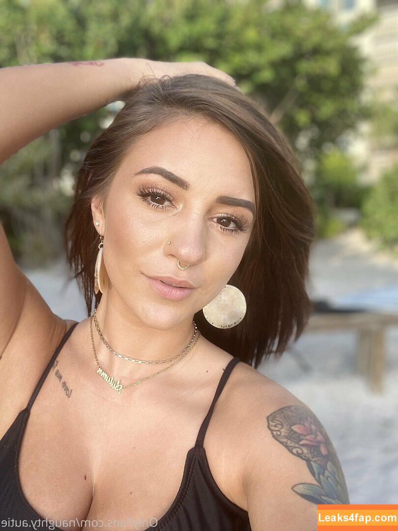 Naughty Autie / Autumn Marie Mcintosh / autumnmcintos18 / naughty_autie слитое фото фото #0037