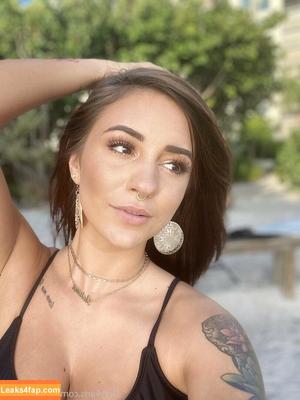 Naughty Autie фото #0038