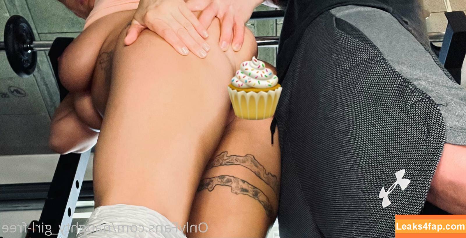 naughty_girl-free / naughty_girl2335 leaked photo photo #0016
