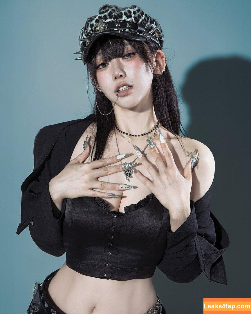Naughty Rabbit /  / mynaughtybunny / naughty_rabbit_ / 박틴틴 leaked photo photo #0285