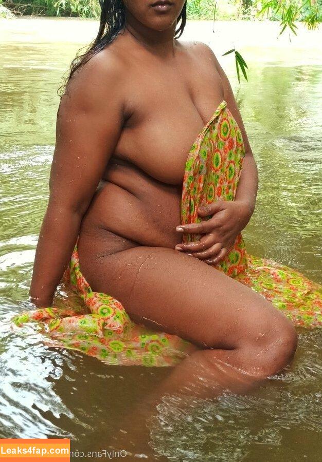 naughtyaunty / aunt.ylover448 leaked photo photo #0082