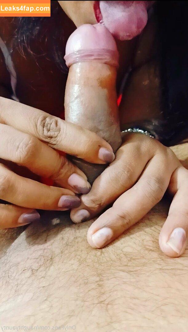 naughtyaunty / aunt.ylover448 leaked photo photo #0090
