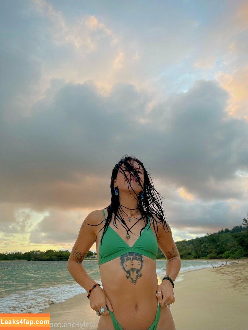 naughtybodybritt / naughty_rabbit_ leaked photo photo #0098