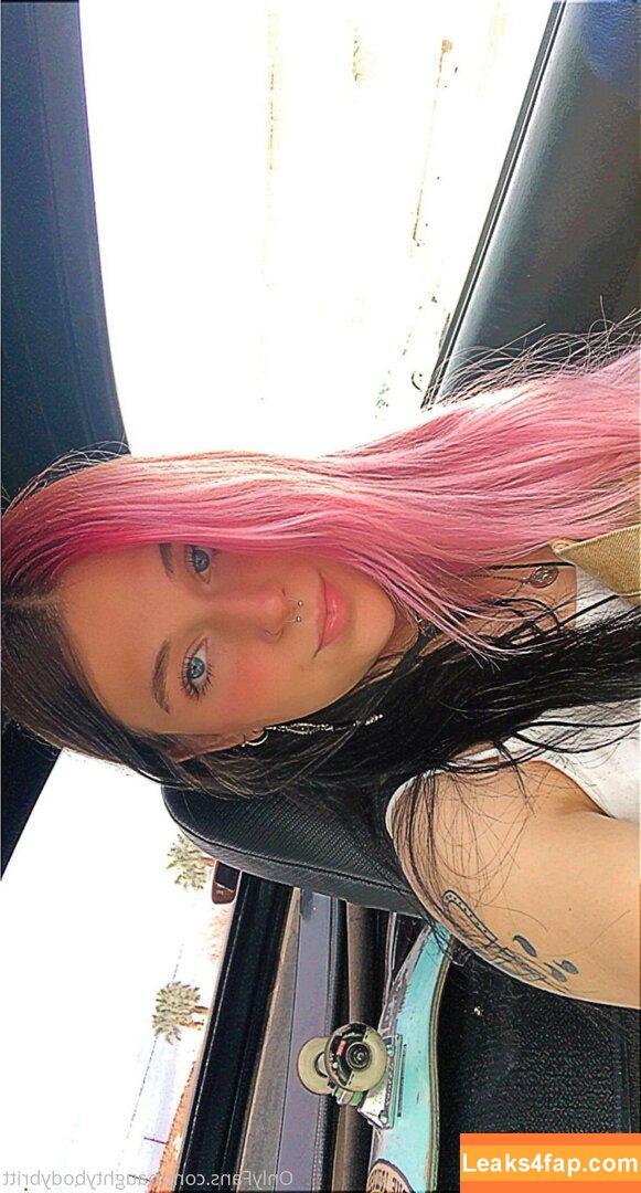 naughtybodybritt / naughty_rabbit_ leaked photo photo #0124