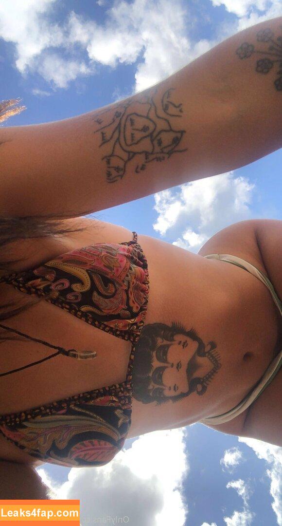 naughtybodybritt / naughty_rabbit_ leaked photo photo #0129