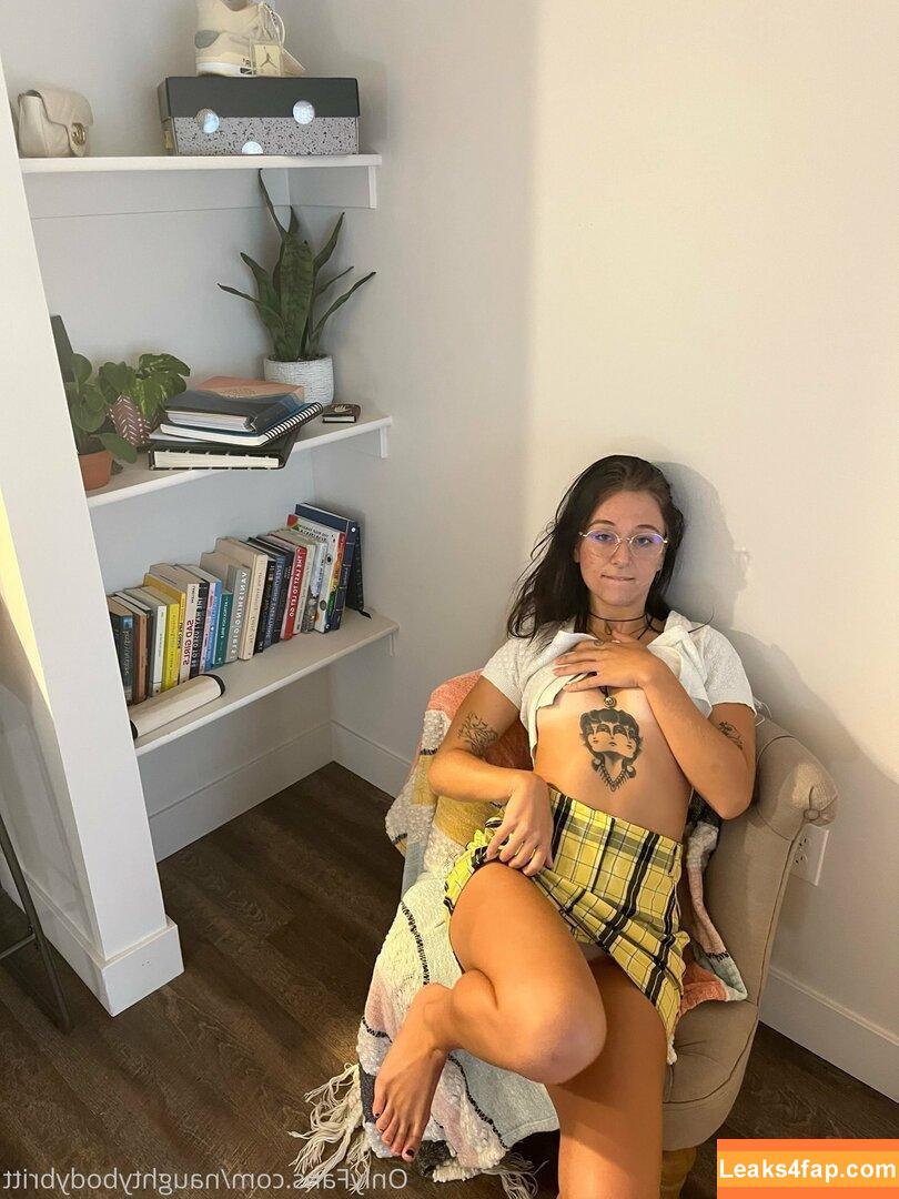 naughtybodybritt / naughty_rabbit_ leaked photo photo #0148