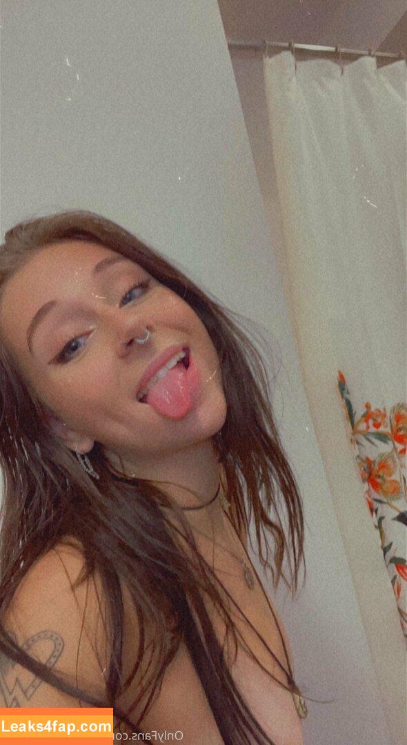 naughtybodybritt / naughty_rabbit_ leaked photo photo #0157