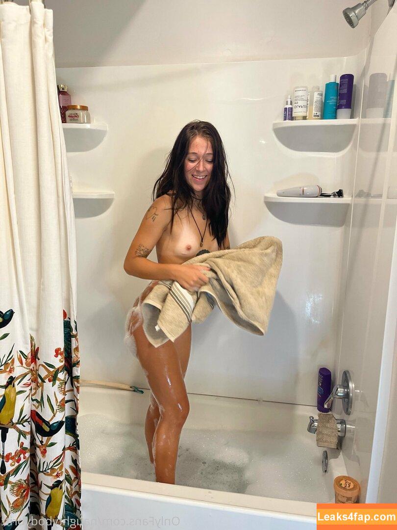 naughtybodybritt / naughty_rabbit_ leaked photo photo #0162